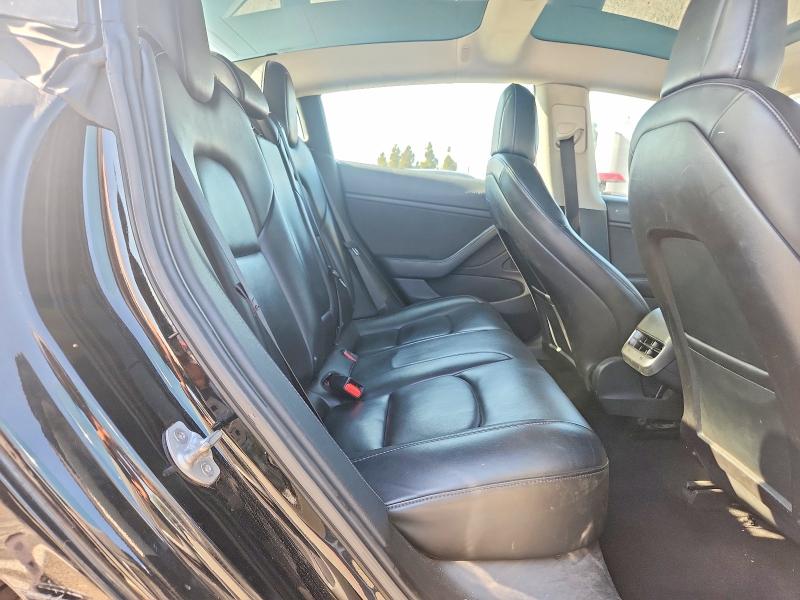 Продаж на аукціоні авто 2018 Tesla Model 3, vin: 5YJ3E1EB7JF083833, номер лоту: 69735916