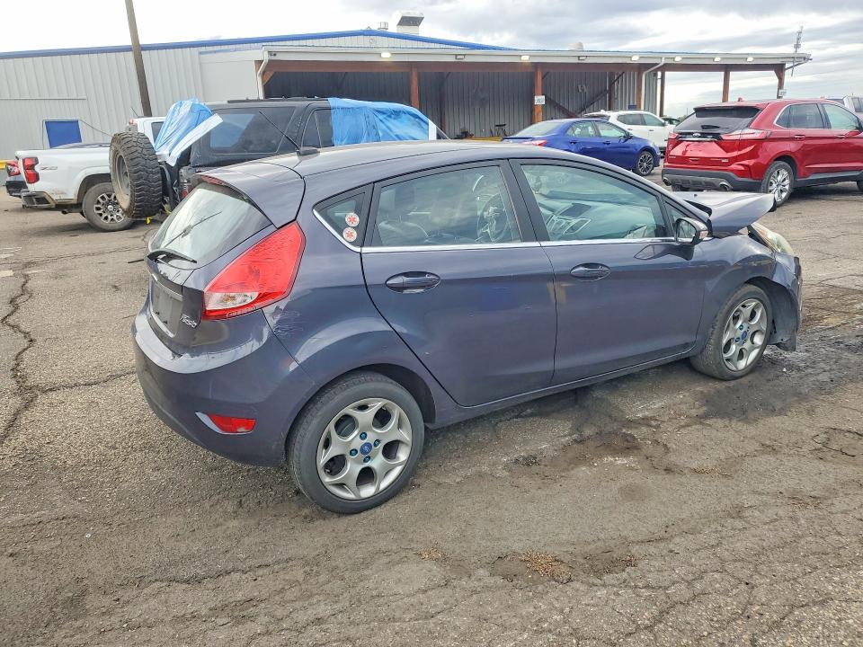 2013 Ford Fiesta მანქანა იყიდება აუქციონზე, vin: 3FADP4FJ5DM110975, აუქციონის ნომერი: 68881896