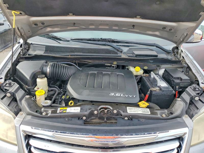 69783686 :رقم المزاد ، 2C4RC1CGXFR506964 vin ، 2015 Chrysler Town & Country مزاد بيع