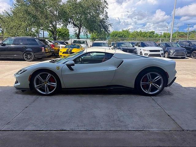 Продажа на аукционе авто 2024 Ferrari 296 Gts, vin: ZFF01SMA4R0300862, номер лота: 70372956