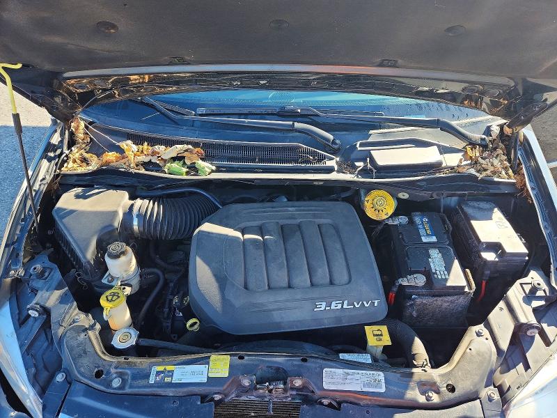 2016 Chrysler Town & Country მანქანა იყიდება აუქციონზე, vin: 2C4RC1BGXGR197855, აუქციონის ნომერი: 68080716