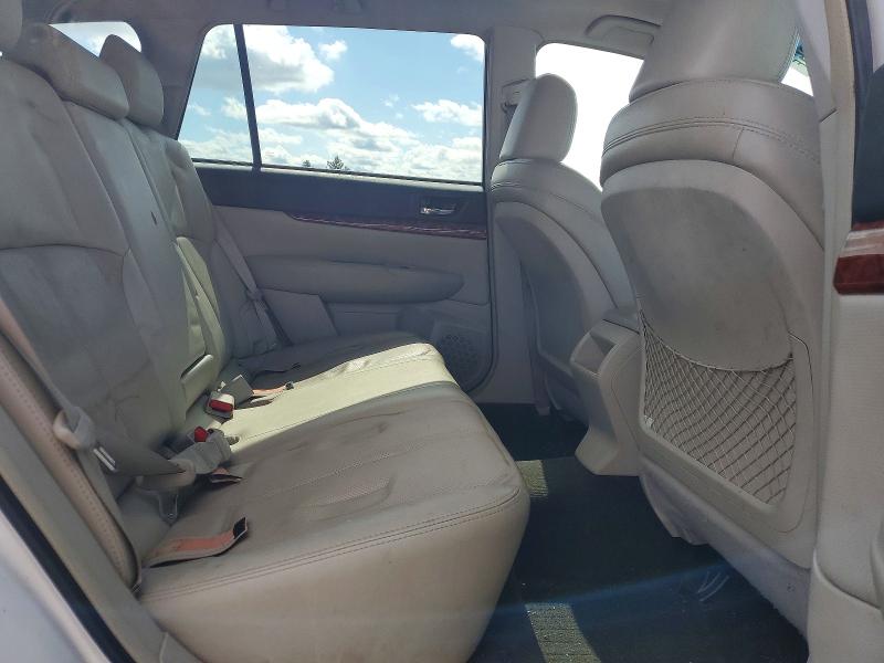 68889826 :رقم المزاد ، 4S4BRBKC6C3300917 vin ، 2012 Subaru Outback مزاد بيع