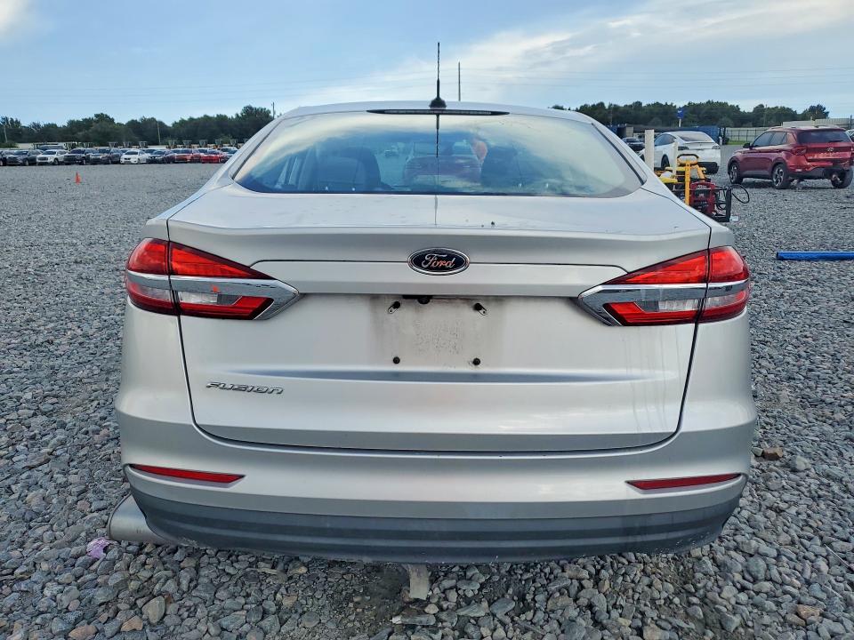Продаж на аукціоні авто 2019 Ford Fusion, vin: 3FA6P0G73KR194136, номер лоту: 68793136