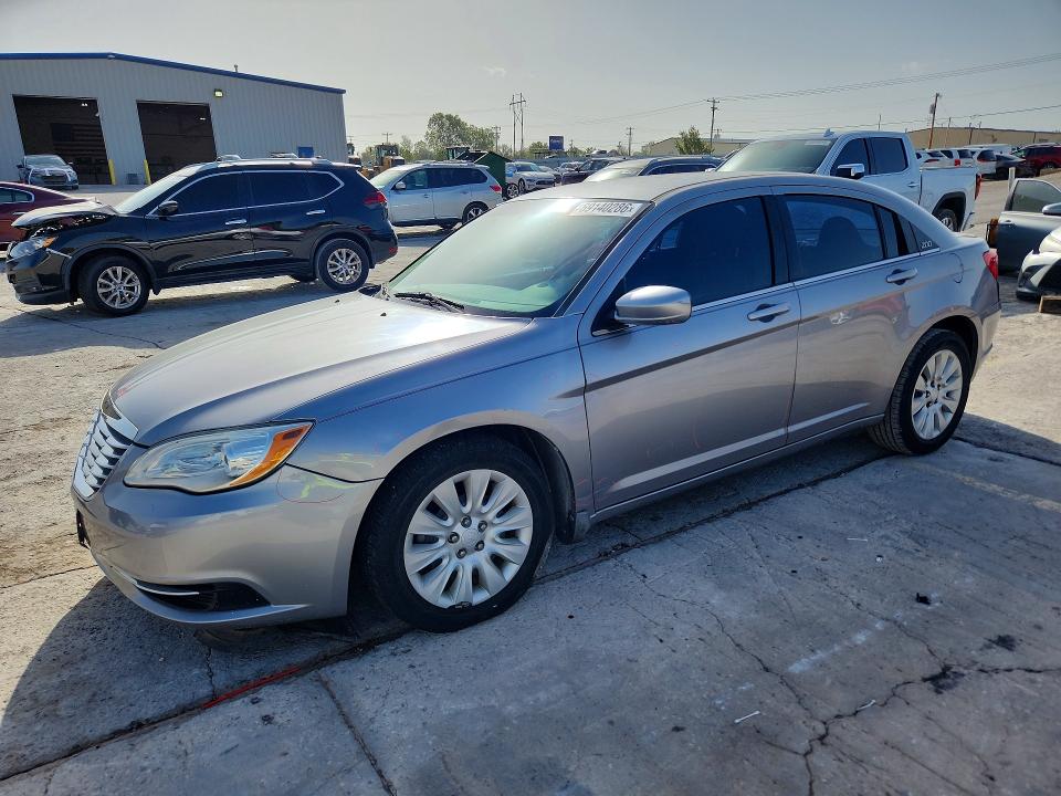 Auction sale of the 2014 Chrysler 200, vin: 1C3CCBAB8EN211168, lot number: 69140286