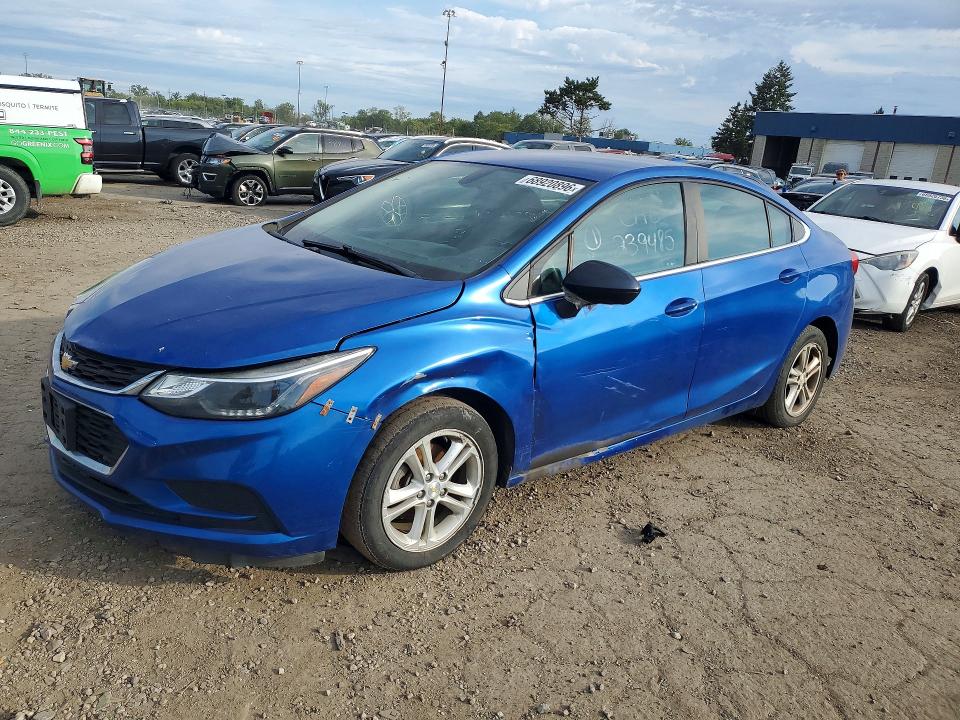 Продажа на аукционе авто 2018 Chevrolet Cruze, vin: 1G1BE5SM3J7239485, номер лота: 68920896