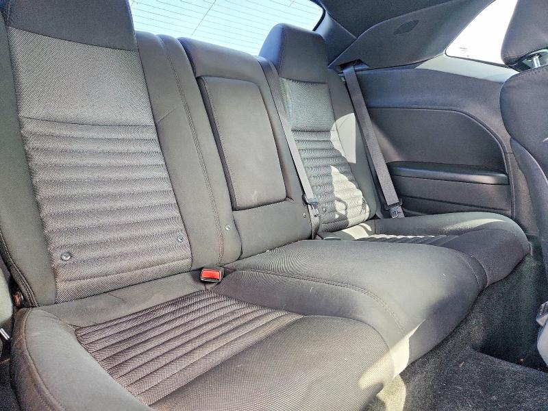 68804676 :رقم المزاد ، 2C3CDYAG5DH704566 vin ، 2013 Dodge Challenger مزاد بيع