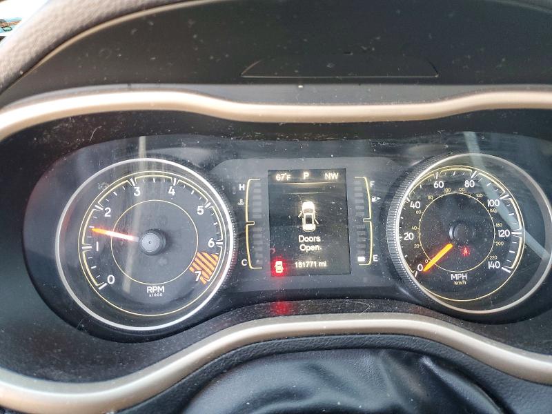 69559766 :رقم المزاد ، 1C4PJLCB6FW608007 vin ، 2015 Jeep Cherokee مزاد بيع