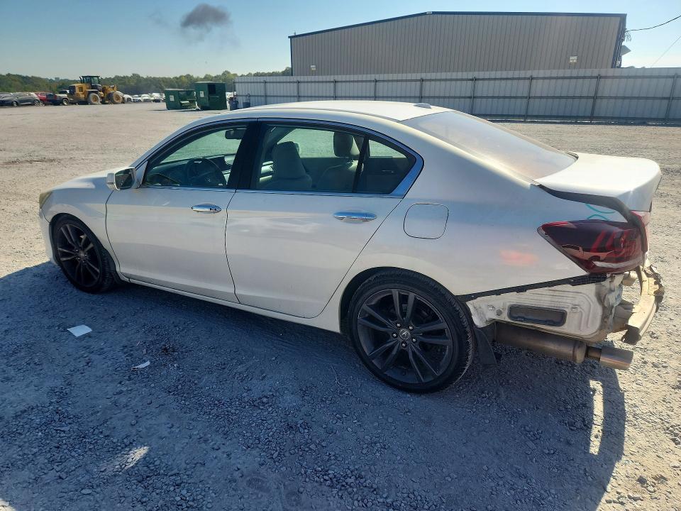 2015 Honda Accord მანქანა იყიდება აუქციონზე, vin: 1HGCR3F89FA027400, აუქციონის ნომერი: 68827976