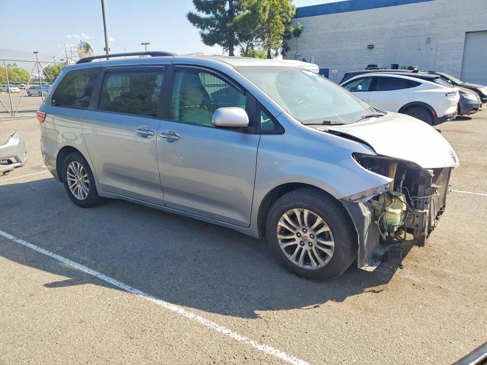 Aukcja sprzedaży 2015 Toyota Sienna, vin: 5TDYK3DCXFS543543, numer aukcji: 69804756
