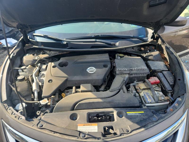 67158256 :رقم المزاد ، 1N4AL3AP0FC107281 vin ، 2015 Nissan Altima مزاد بيع