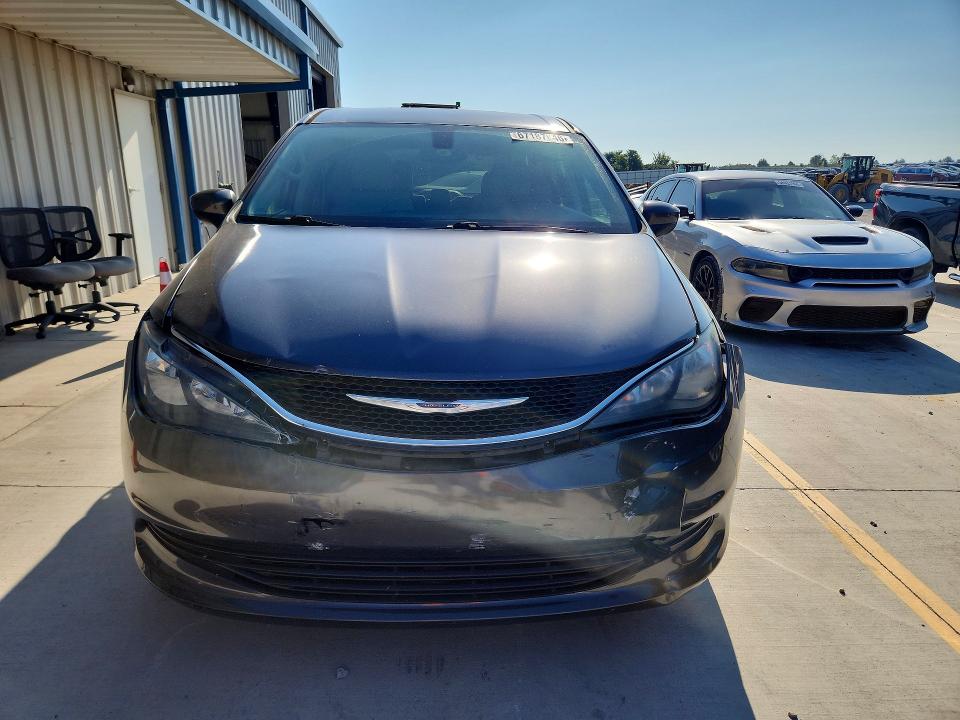 67187646 :رقم المزاد ، 2C4RC1DG7HR516112 vin ، 2017 Chrysler Pacifica مزاد بيع