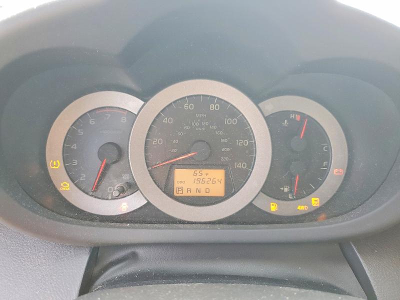 70271176 :رقم المزاد ، JTMRF4DV8B5042764 vin ، 2011 Toyota Rav4 مزاد بيع