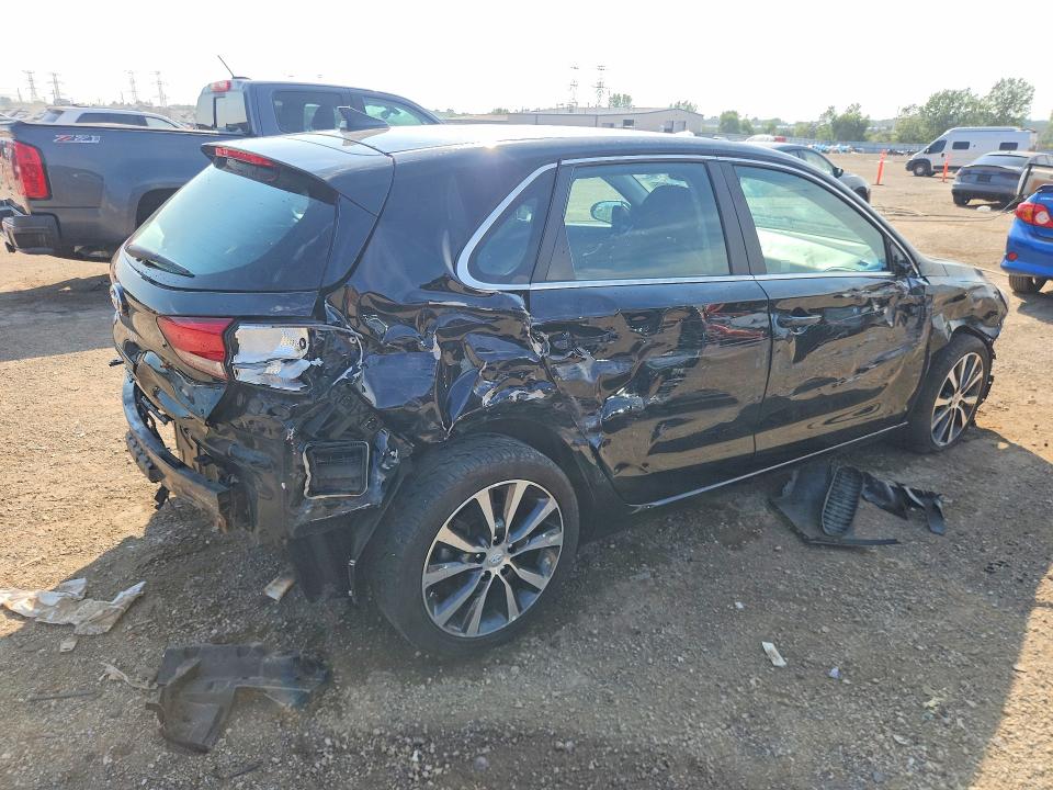 2020 Hyundai Elantra Gt მანქანა იყიდება აუქციონზე, vin: KMHH35LE0LU145806, აუქციონის ნომერი: 67033926