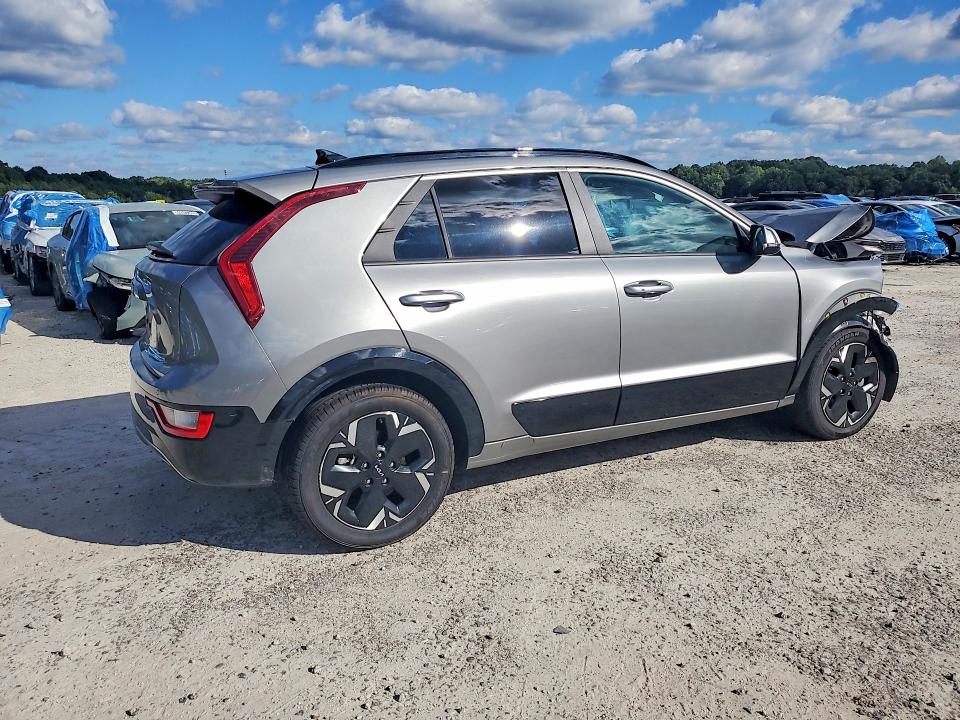 Продажа на аукционе авто 2023 Kia Niro, vin: KNDCR3L10P5075481, номер лота: 67567706
