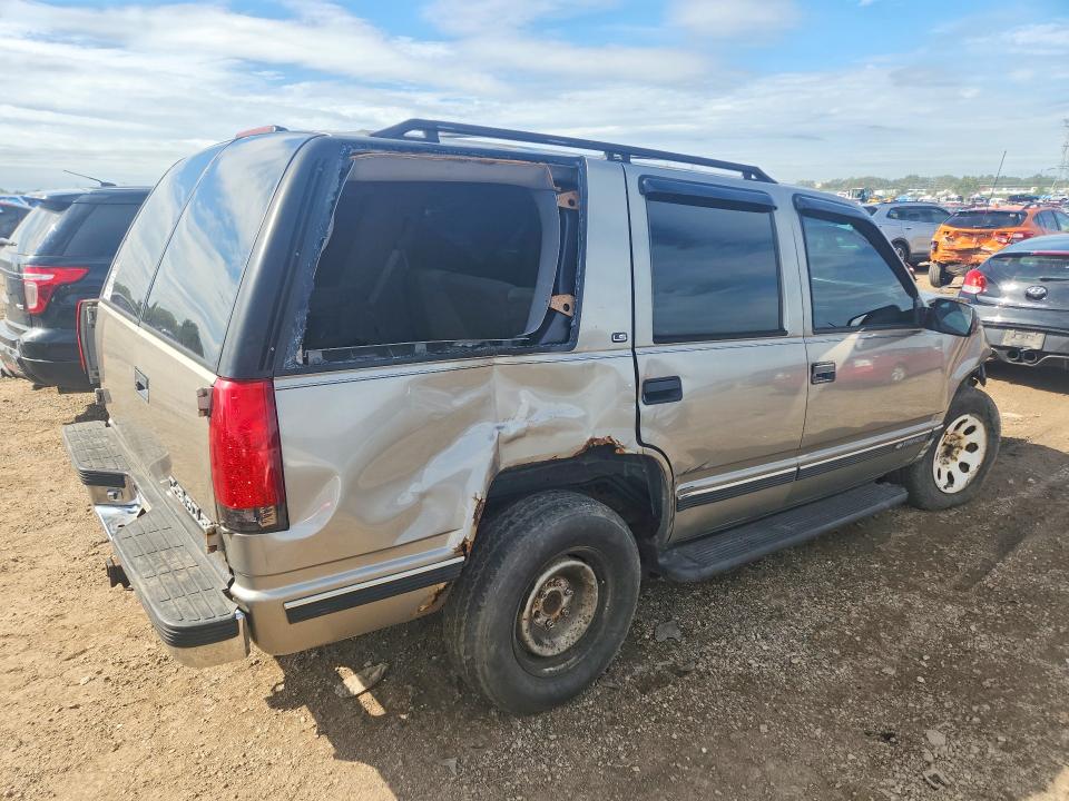 68697506 :رقم المزاد ، 1GNEK13R7XJ543941 vin ، 1999 Chevrolet Tahoe مزاد بيع