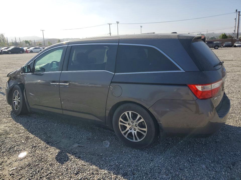 68973726 :رقم المزاد ، 5FNRL5H64BB103933 vin ، 2011 Honda Odyssey مزاد بيع