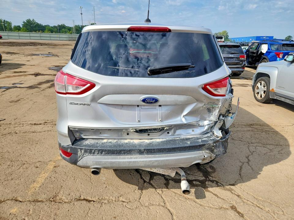 2013 Ford Escape მანქანა იყიდება აუქციონზე, vin: 1FMCU0G98DUC21832, აუქციონის ნომერი: 67455996