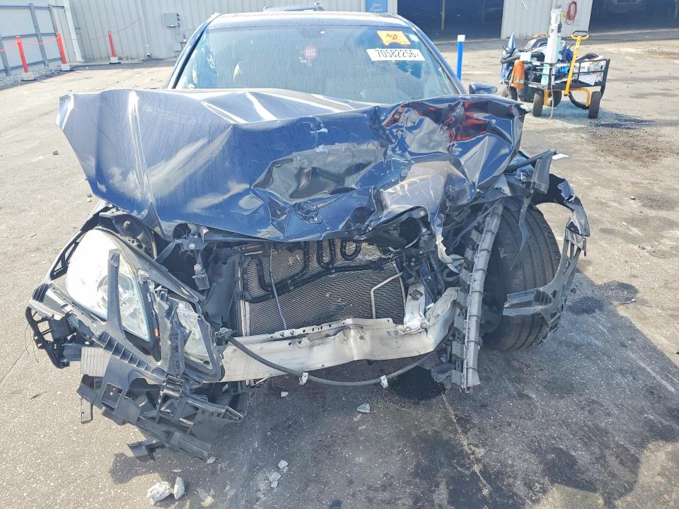 2012 Mercedes-benz E მანქანა იყიდება აუქციონზე, vin: WDDHF5KB5CA588589, აუქციონის ნომერი: 70582256