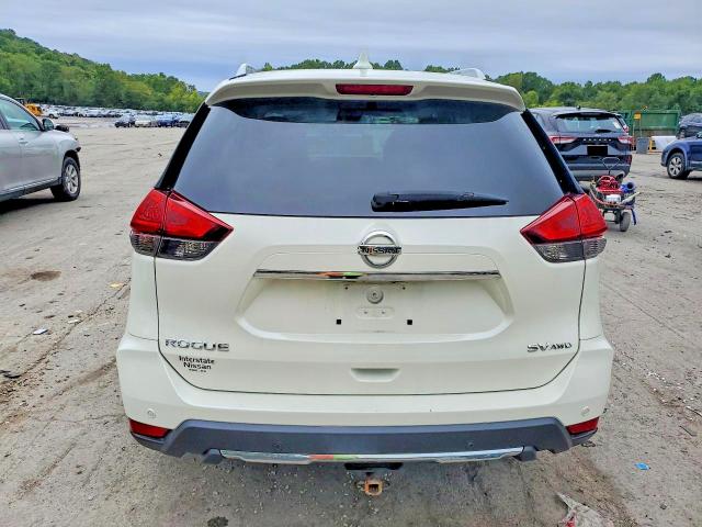 69622166 :رقم المزاد ، 5N1AT2MV5KC732425 vin ، 2019 Nissan Rogue مزاد بيع