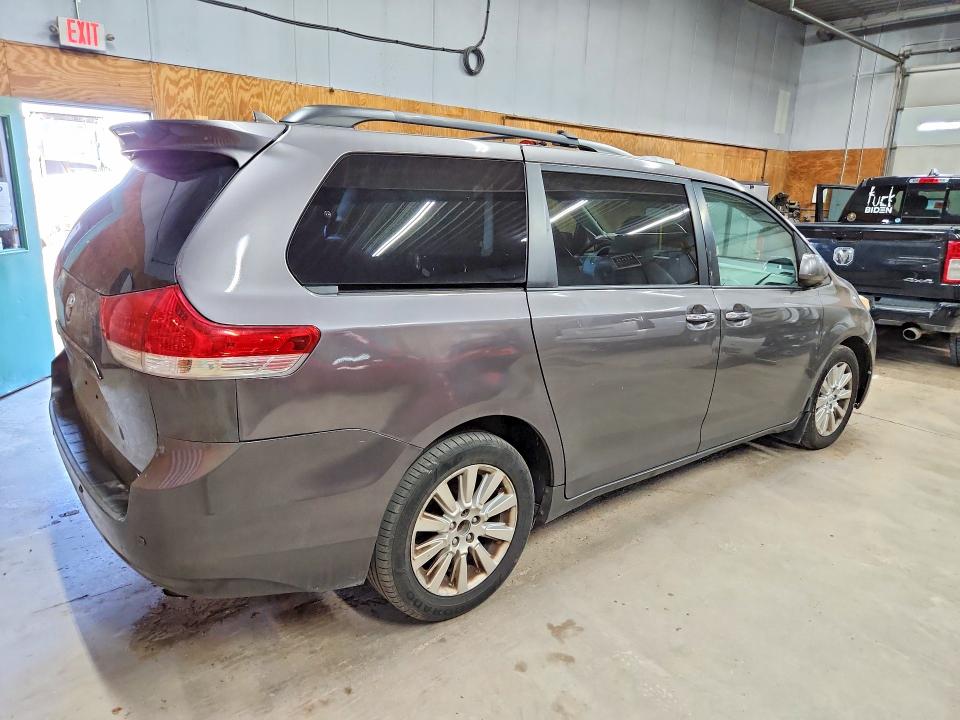 Aukcja sprzedaży 2011 Toyota Sienna, vin: 5TDDK3DC1BS007198, numer aukcji: 67504806