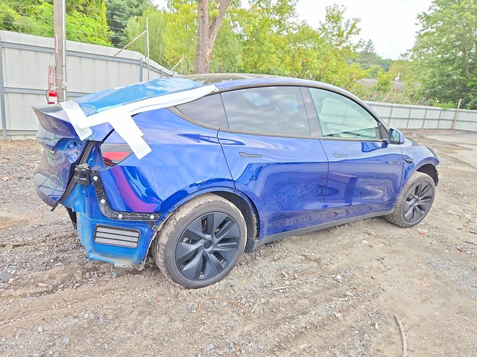 2025 Tesla Model Y მანქანა იყიდება აუქციონზე, vin: 7SAYGDEEXSA337905, აუქციონის ნომერი: 68729086