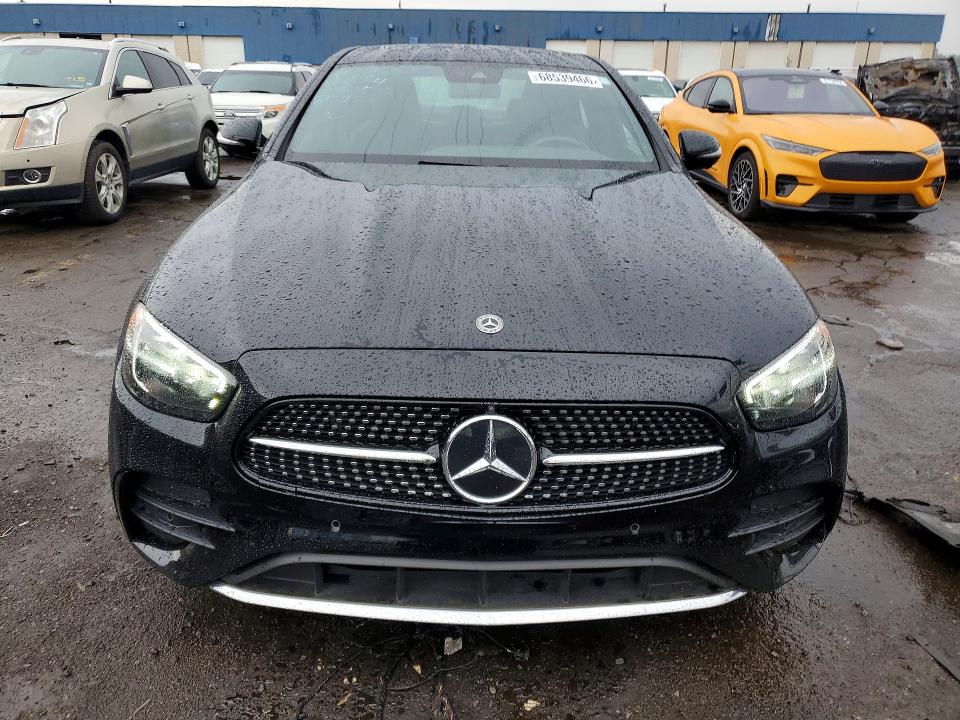 68539466 :رقم المزاد ، W1KZF8EB9MA904742 vin ، 2021 Mercedes-benz E مزاد بيع