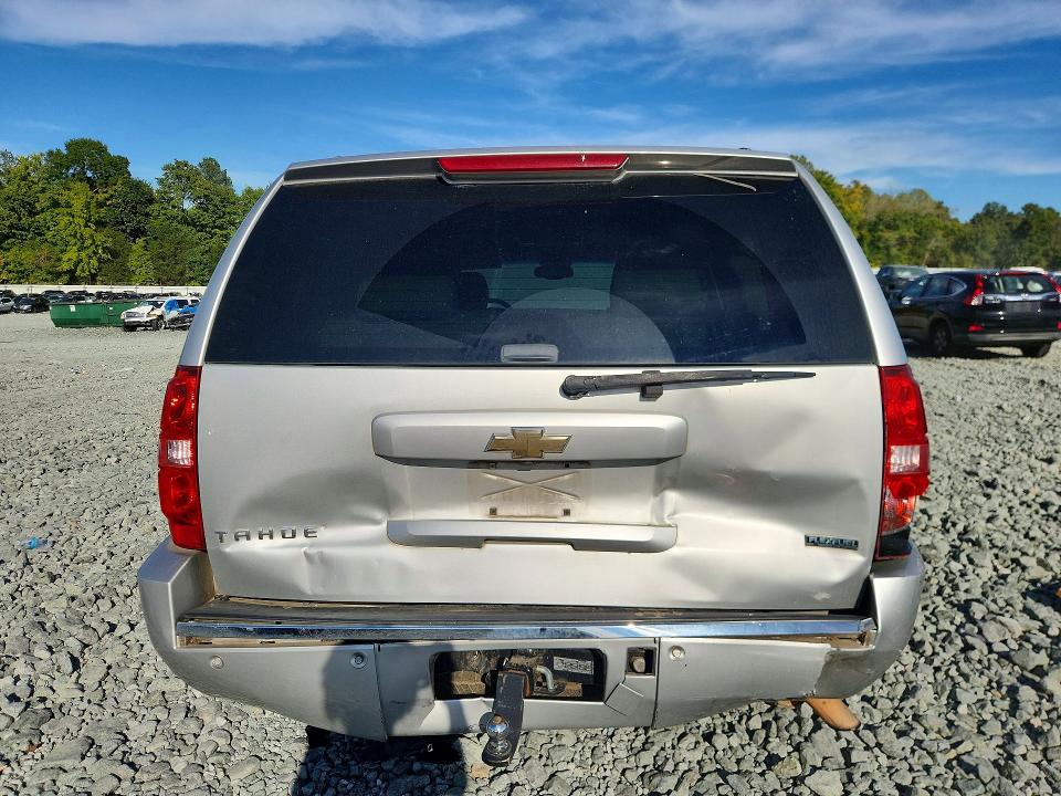 70964496 :رقم المزاد ، 1GNUCCE07AR220307 vin ، 2010 Chevrolet Tahoe مزاد بيع