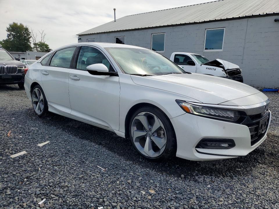 Продаж на аукціоні авто 2018 Honda Accord, vin: 1HGCV1F94JA034322, номер лоту: 67542936