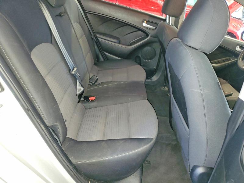 68696216 :رقم المزاد ، 3KPFL4A74HE082970 vin ، 2017 Kia Forte مزاد بيع