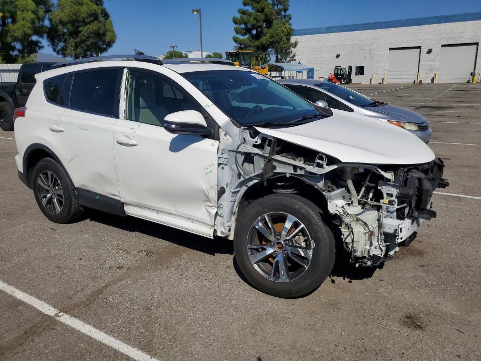 Aukcja sprzedaży 2017 Toyota Rav4, vin: JTMWFREV1HJ102057, numer aukcji: 69419116