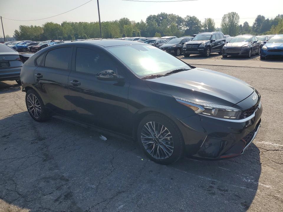 69387386 :رقم المزاد ، 3KPF54AD0NE489521 vin ، 2022 Kia Forte مزاد بيع