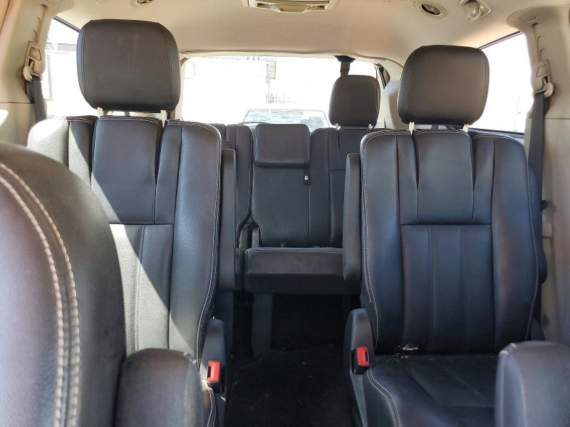 70321636 :رقم المزاد ، 2C4RC1BGXDR744120 vin ، 2013 Chrysler Town & Country مزاد بيع