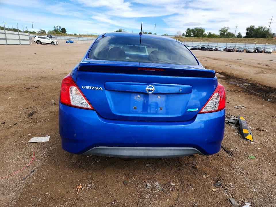 2015 Nissan Versa მანქანა იყიდება აუქციონზე, vin: 3N1CN7AP1FL861169, აუქციონის ნომერი: 69337516