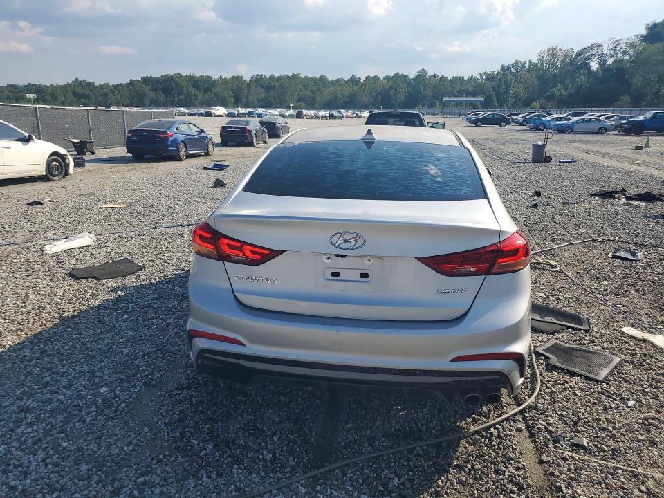 2018 Hyundai Elantra მანქანა იყიდება აუქციონზე, vin: KMHD04LB8JU535461, აუქციონის ნომერი: 67713986