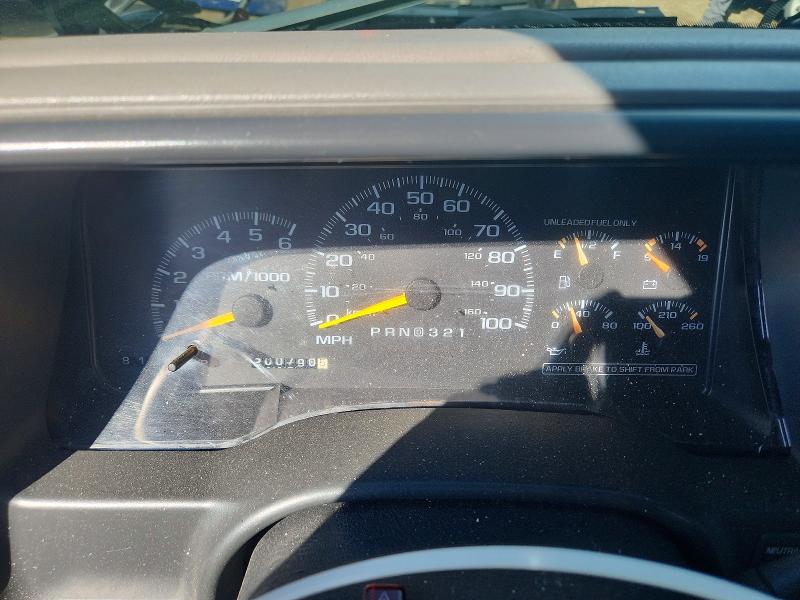68697506 :رقم المزاد ، 1GNEK13R7XJ543941 vin ، 1999 Chevrolet Tahoe مزاد بيع