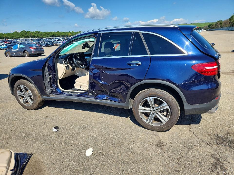 67218546 :رقم المزاد ، WDC0G4KB2JF428324 vin ، 2018 Mercedes-benz Glc مزاد بيع
