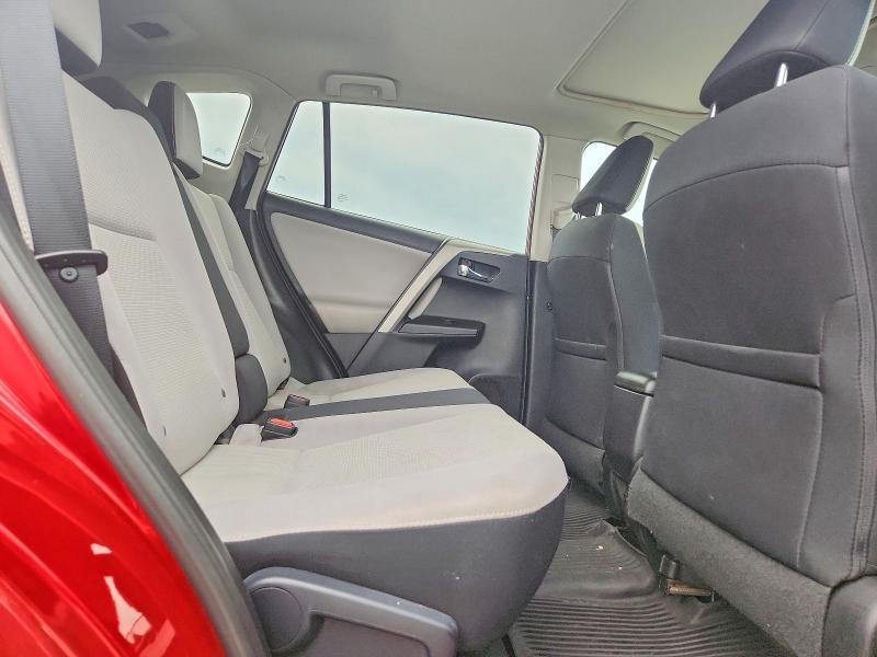 70139106 :رقم المزاد ، 2T3RFREV4HW571724 vin ، 2017 Toyota Rav4 مزاد بيع