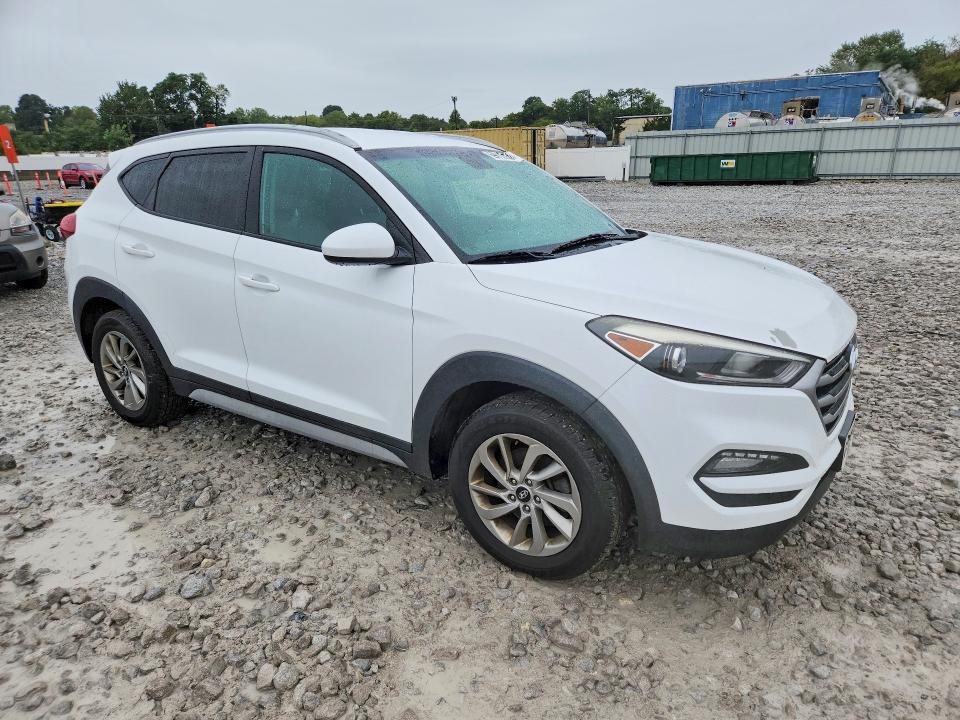 69613186 :رقم المزاد ، KM8J3CA40JU672015 vin ، 2018 Hyundai Tucson مزاد بيع