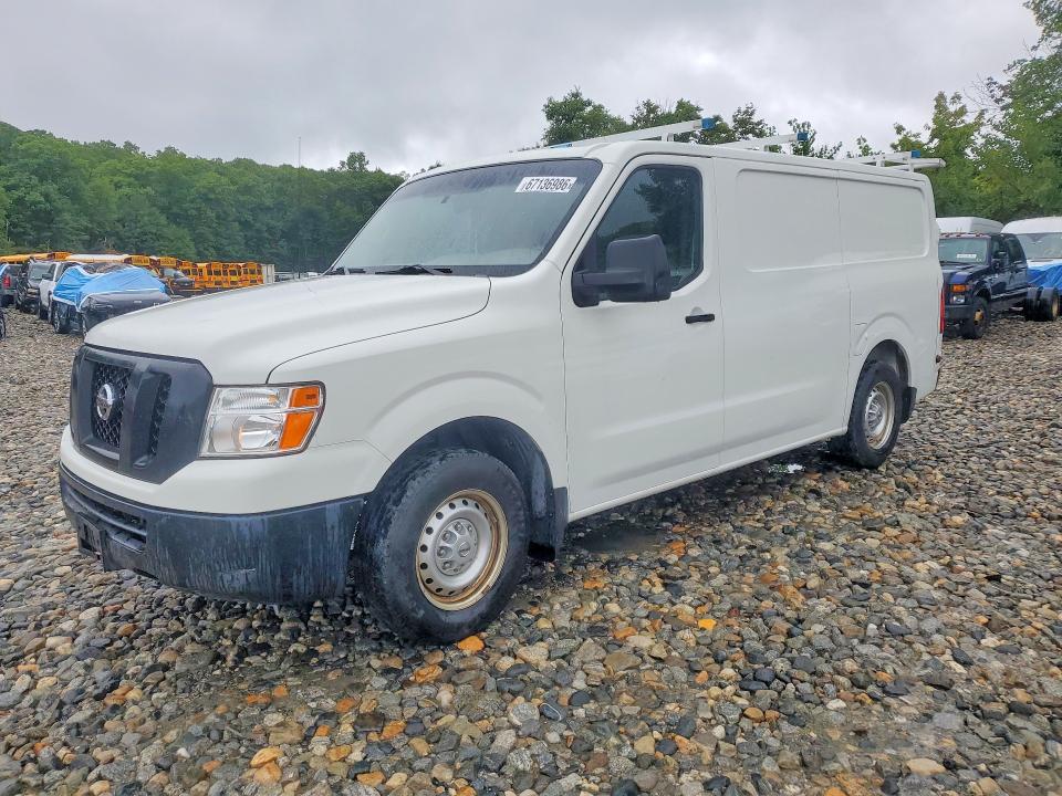 67136986 :رقم المزاد ، 1N6BF0KM8HN801004 vin ، 2017 Nissan Nv مزاد بيع