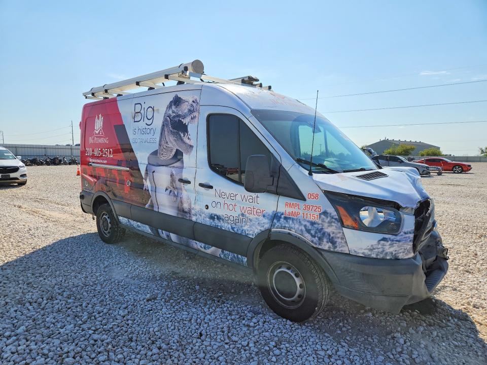70459516 :رقم المزاد ، 1FTBW2CGXJKA52432 vin ، 2018 Ford Transit مزاد بيع