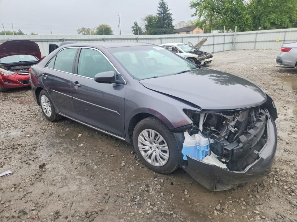 69563706 :رقم المزاد ، 4T4BF1FK2ER360183 vin ، 2014 Toyota Camry مزاد بيع