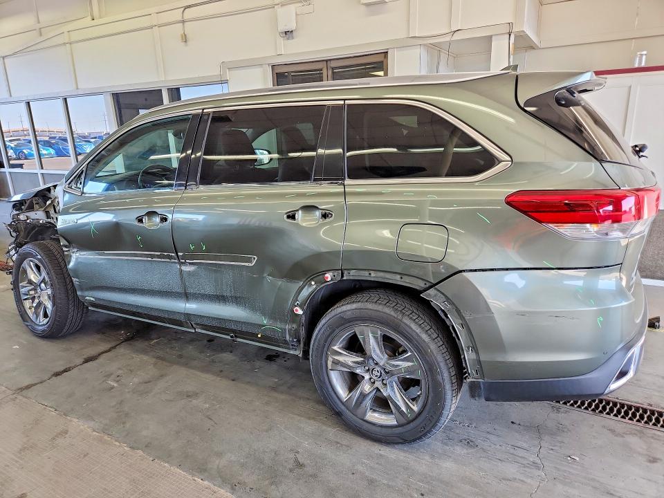 Продаж на аукціоні авто 2019 Toyota Highlander Hybrid, vin: 5TDDGRFH3KS061082, номер лоту: 68898826