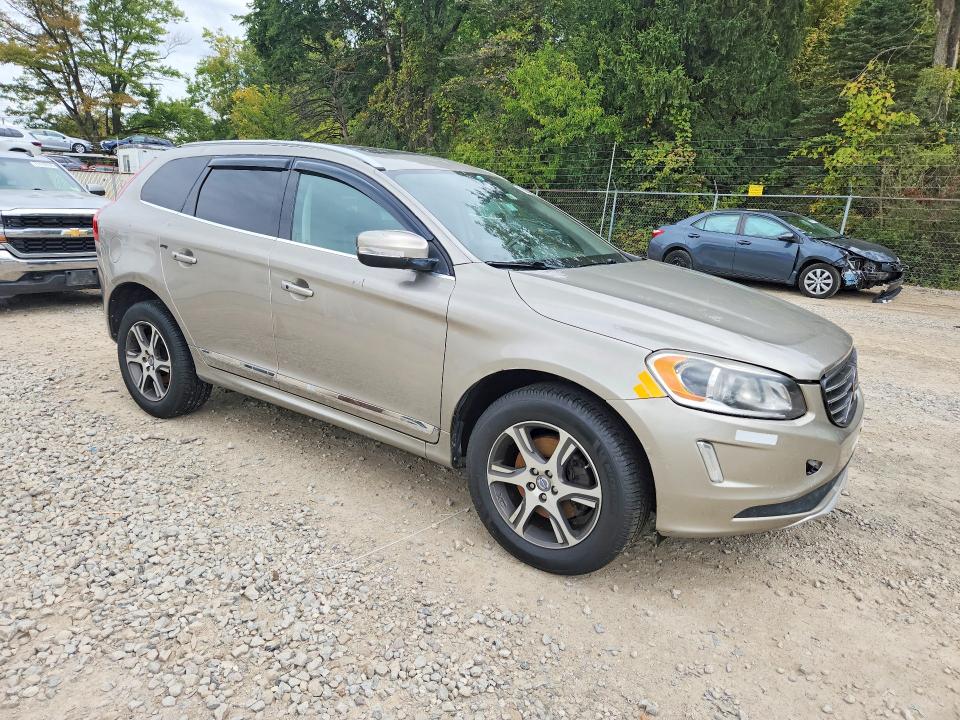 2015 Volvo Xc60 მანქანა იყიდება აუქციონზე, vin: YV4902RC0F2580036, აუქციონის ნომერი: 70995166
