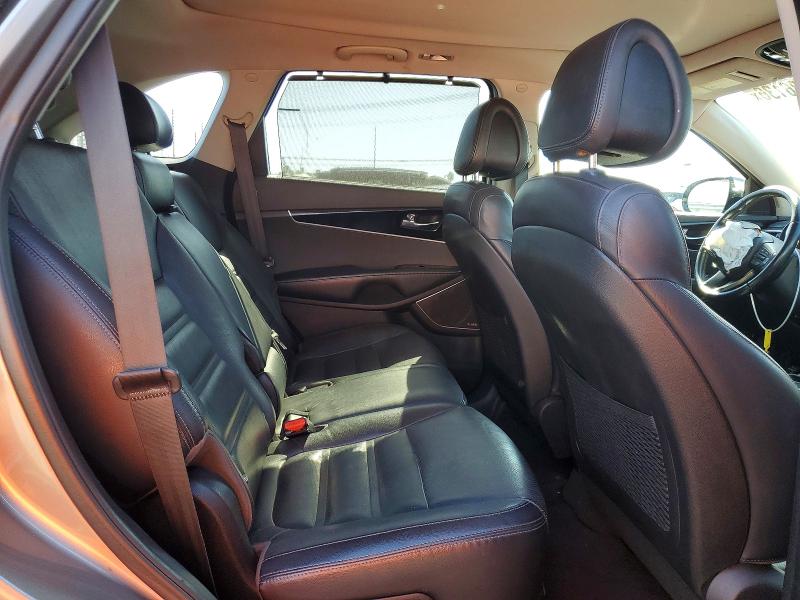 68636136 :رقم المزاد ، 5XYPK4A5XGG108771 vin ، 2016 Kia Sorento مزاد بيع