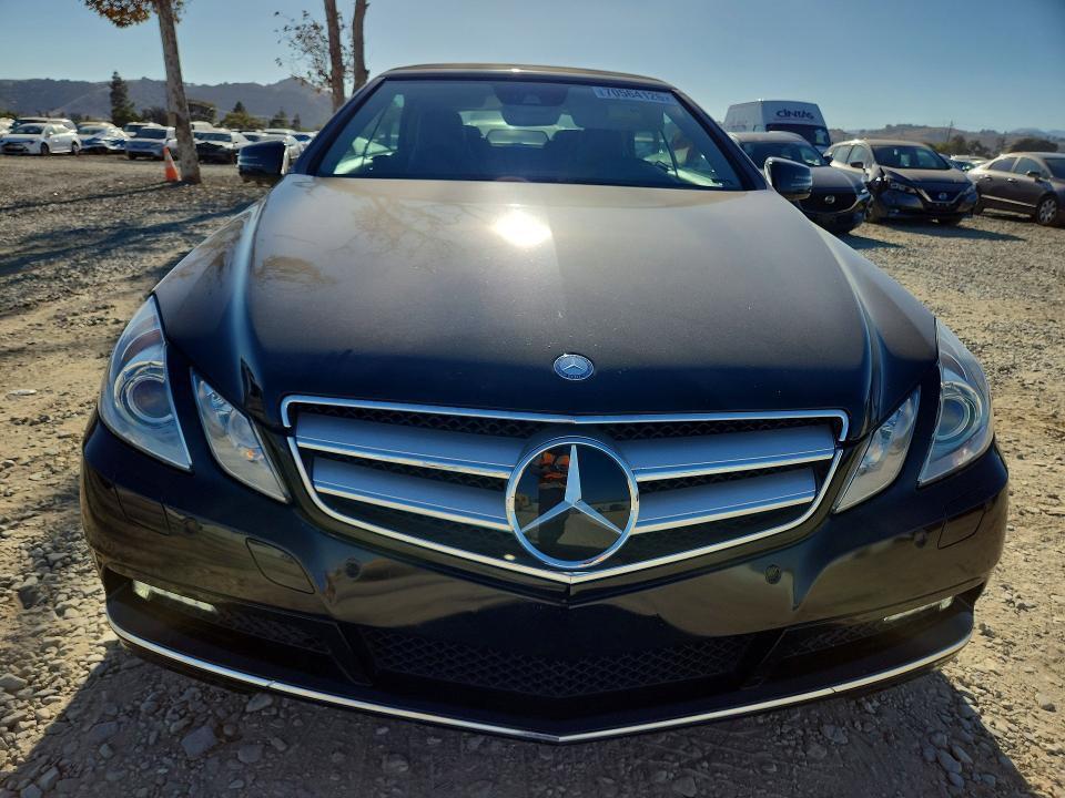2011 Mercedes-benz E მანქანა იყიდება აუქციონზე, vin: WDDKK5GF0BF056875, აუქციონის ნომერი: 70564126