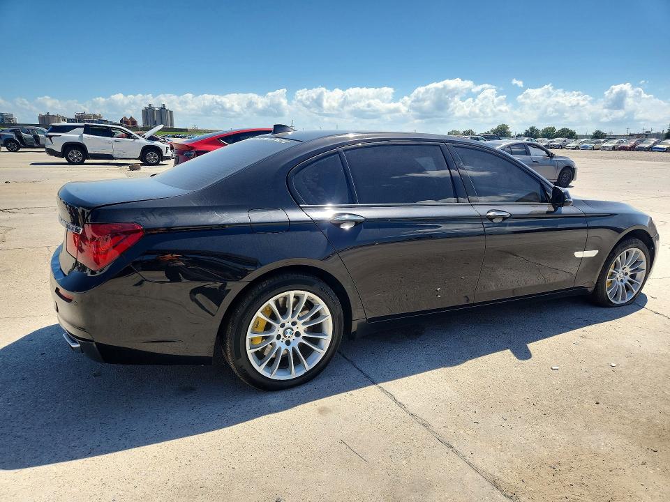 Продажа на аукционе авто 2014 Bmw 750, vin: WBAYF8C53ED652566, номер лота: 69614386