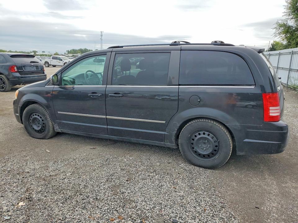 68947746 :رقم المزاد ، 2A4RR5DX7AR380604 vin ، 2010 Chrysler Town & Country مزاد بيع