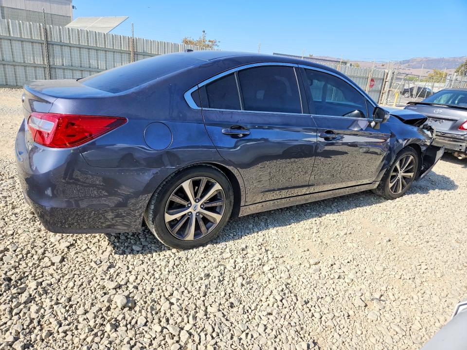 68960336 :رقم المزاد ، 4S3BNAJ6XF3027684 vin ، 2015 Subaru Legacy مزاد بيع