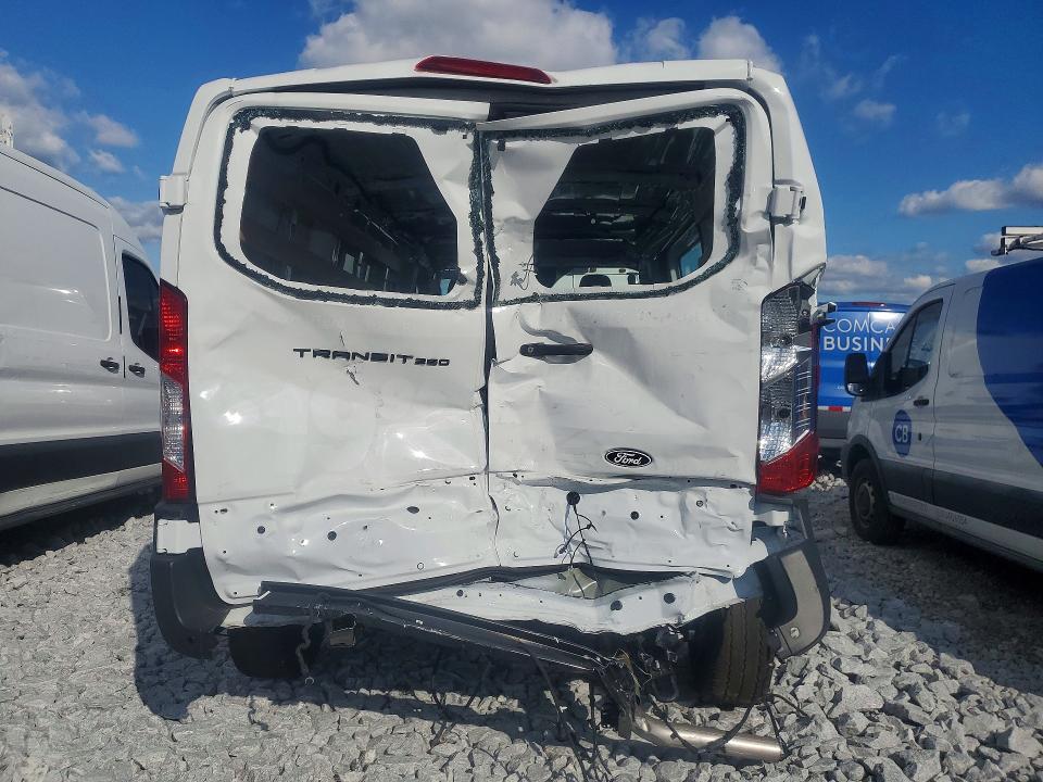 69044806 :رقم المزاد ، 1FTBR1Y82TKA63477 vin ، 2026 Ford Transit 250 مزاد بيع