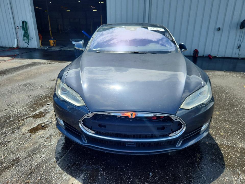Продаж на аукціоні авто 2015 Tesla Model S, vin: 5YJSA1H19FF082832, номер лоту: 68074386